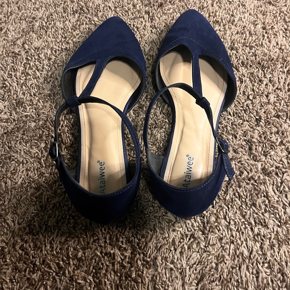 Women's Navy Blue Flats